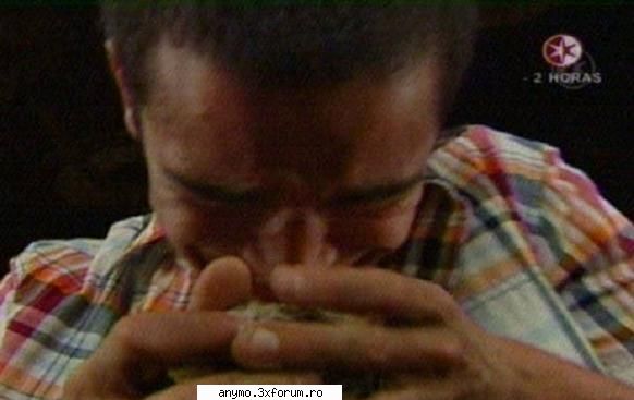 poncho llorar=( [img] I do Belive in Dreams!Loca por AyA Baby Pink